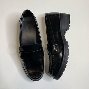 Old Navy Black Academia Chunky Loafer Womens 10